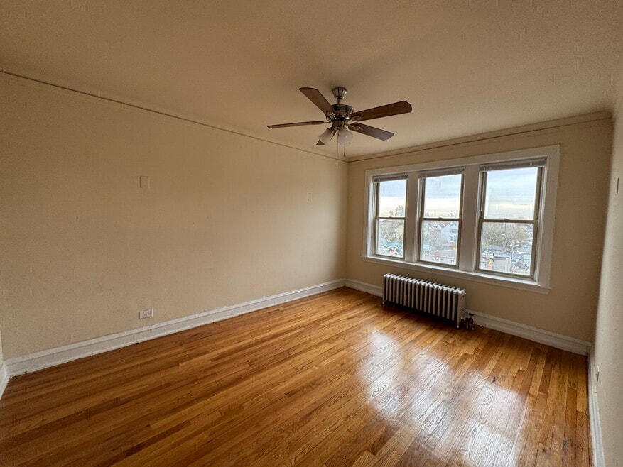 2043 N Cicero Ave unit 3S, Chicago, IL 60639 - photo 1