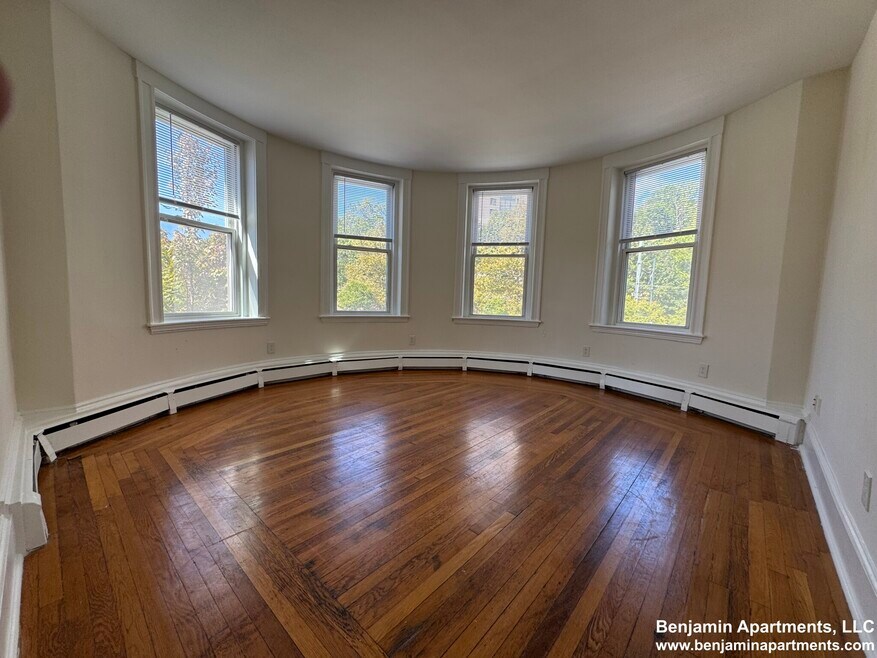 1531 Beacon St unit 12, Brookline, MA 02446 - photo 1