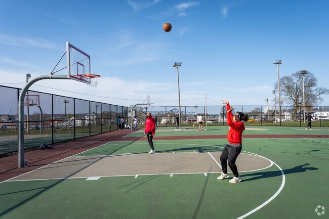 Grab your friends and play basketball at Kennedy Park, just minutes from Maplewood.
