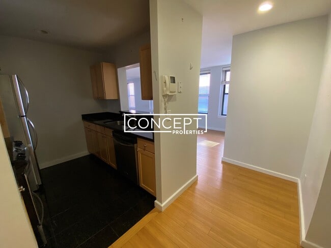 1661 Washington St unit 403, Boston, MA 02118 - photo 2