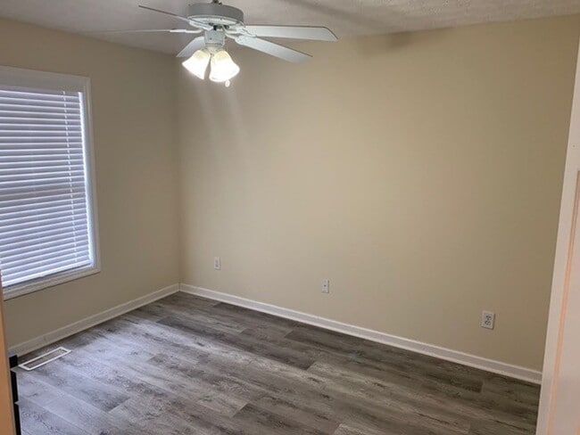 1477 N Donahue Dr, Auburn, AL 36830 - photo 7