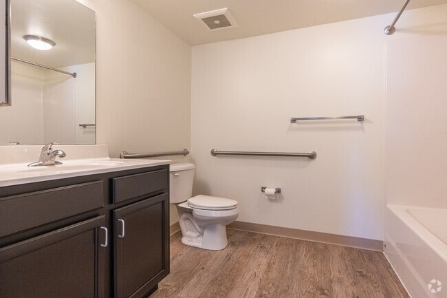 1BR, 1BA - Bathroom