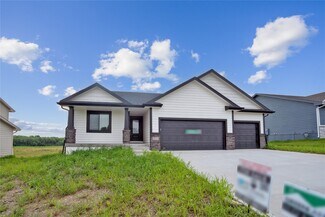 3217 NW Brookside Dr, Grimes, IA 50111