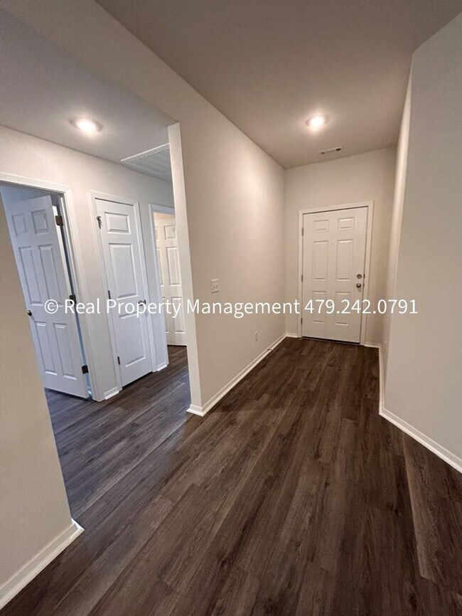 10638 Cedar Way, Fort Smith, AR 72916 - photo 2