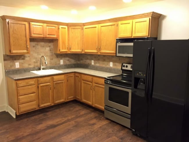 202 11th St, Franklin, PA 16323 - photo 3