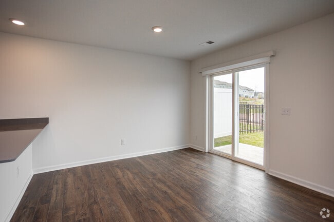 4BR, 2.5BA - 1,554SF - Dining Room