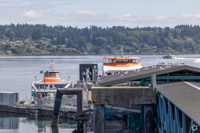 The Kitsap Ferries sit waiting to load  up and make there way to Seattle in DT Bremerton.