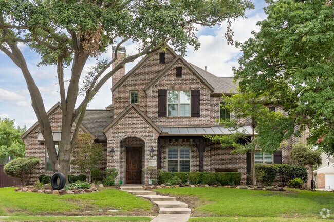 Many in Richardson's Cottonwood Creek choose traditional homes for their enduring style.