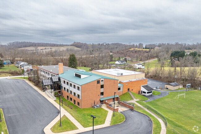 Albert Gallatin North Middle School has an overall rating of a C on Niche.