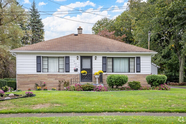 Trinity Park is quiet overall, as the streets are quite peaceful.