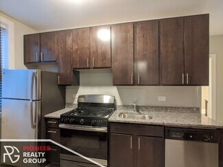 705 W Brompton Ave Unit 22, Chicago, IL 60657