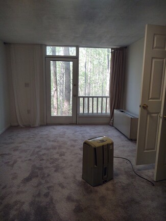 9129 Red Oak Dr Unit Lower, King George, VA 22485