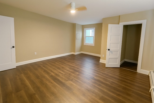 466 S Main St unit 1st floor, Phillipsburg, NJ 08865 - photo 4