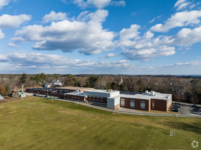 Hollis-Brookline Middle School in Hollis, NH serves grades 6-8.