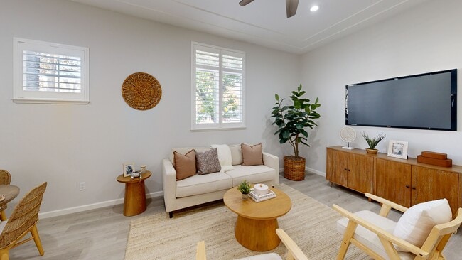 1900 6th St, Sacramento, CA 95811 - photo 3