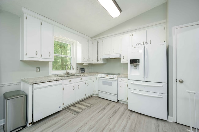 4348 Bradley Dr SW, Snellville, GA 30039 - photo 4