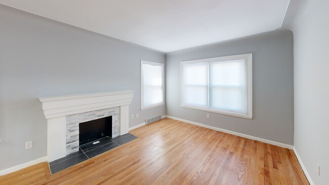 4738 Cadieux Rd, Detroit, MI 48224 - photo 2