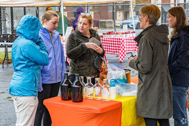 West Salem hosts numerous community events to celebrate the neighborhood.
