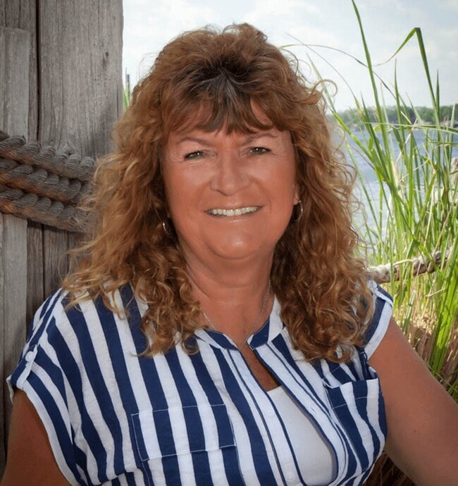 Patti Couperthwaite
