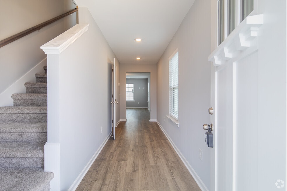 402 Interstate Dr unit 38555933, Manchester, TN 37355 - photo 4