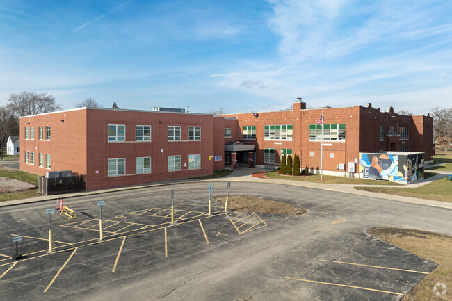 Glen Flora Elementary School in Waukegan serves grades K-5.
