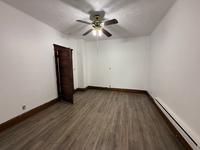 1330 I St unit 1330 I St Apt E, Bedford, IN 47421 - photo 4