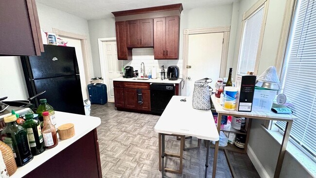 17 Antwerp St unit 1, Brighton, MA 02135 - photo 3