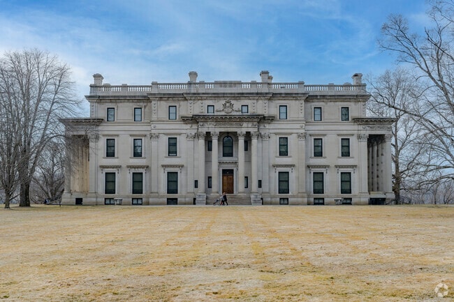 The Vanderbilt mansion in Hyde Park Township is a stunning place to walk or picnic.