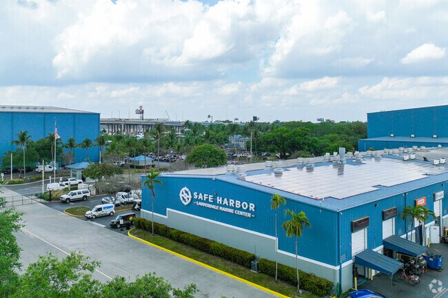 Safe Harbor has yacht building and repair supplies in River Oaks.