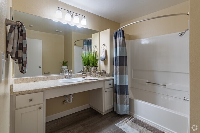 Tahoe at Fair Oaks Apartments, Fair Oaks, CA 95628 - photo 7