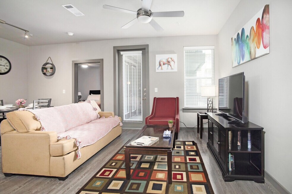 976 S Braeswood Blvd unit ID1359161P, Houston, TX 77030 - photo 1