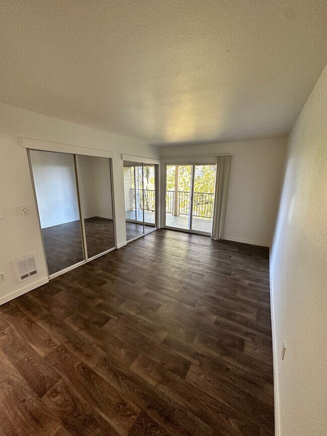 Commons at Sylvan Highlands Apartments, Portland, OR 97225 - photo 5