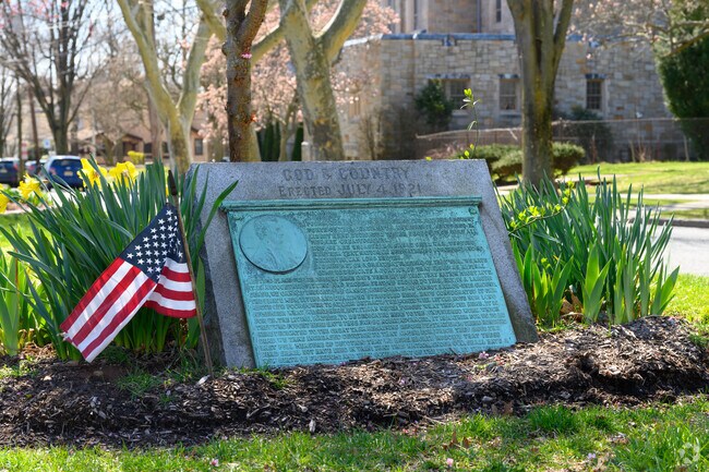 This memorial on Euclid Ave in Ridgefield Park was installed in 1921.
