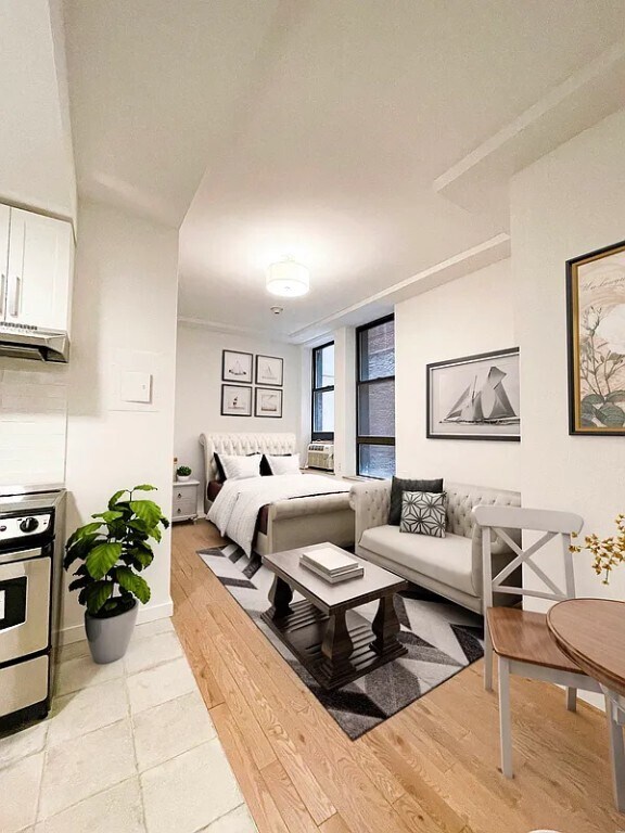 102 Fulton St Unit 6-D, New York, NY 10038