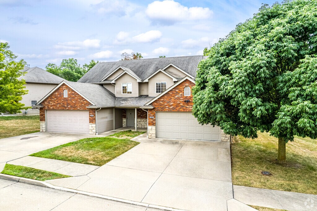 Rolling Rock 1401 Rolling Rock Dr, Columbia, MO