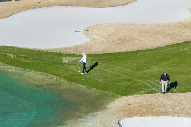 Home Buyers can enjoy championship level golf courses in Hilton Head Plantation.