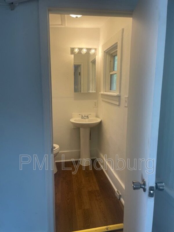 1004 17th St Unit 3, Lynchburg, VA 24504