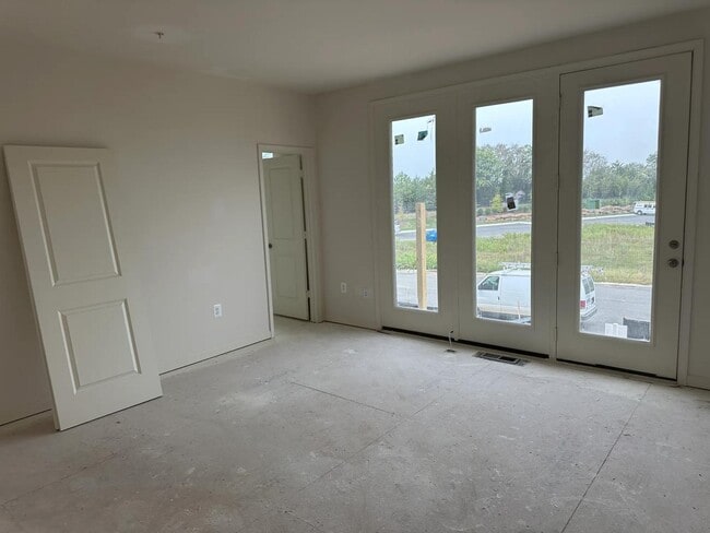 Goose Creek Village, Ashburn, VA 20147 - photo 3