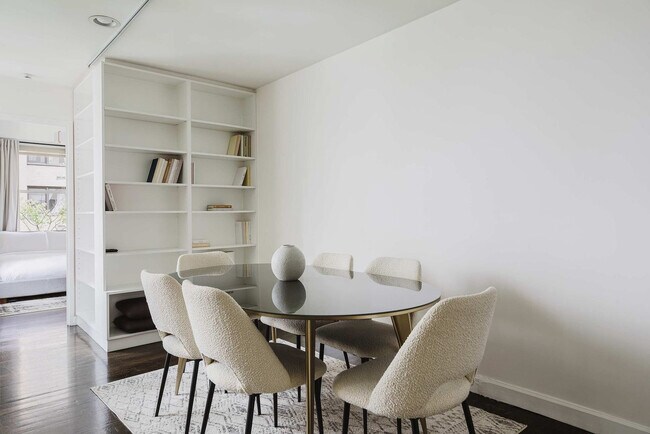 323 E 51st St unit ID1023419P, New York, NY 10022 - photo 5