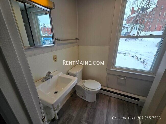 23-25 4th St unit 1, Bangor, ME 04401 - photo 5