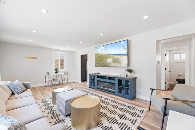 1023 S Wolf Rd unit ID1032513P, Des Plaines, IL 60016 - photo 3