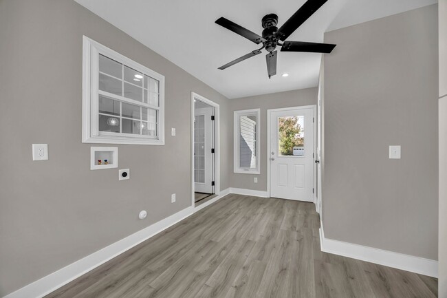 101 N 6th St, Carolina Beach, NC 28428 - photo 7