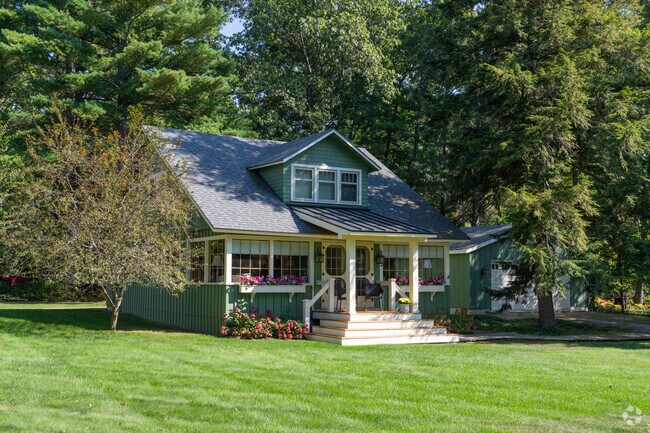 Leland is filled with charming cottages.