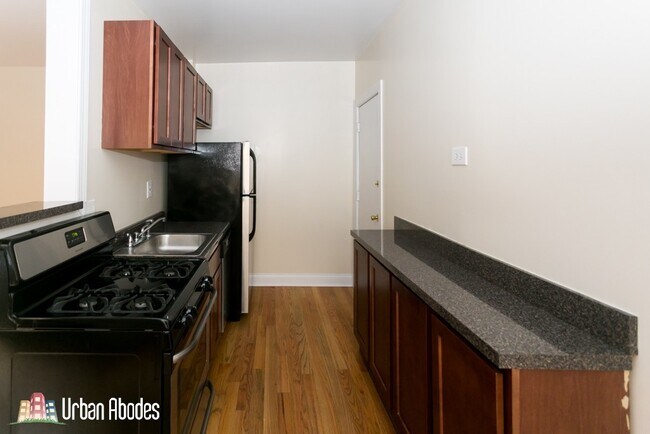 2844 N Orchard St unit A09C, Chicago, IL 60657 - photo 2