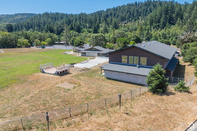 Lagunitas Elementary School is located in San Geronimo, California.
