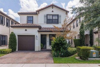9839 W 32nd Ln, Hialeah, FL 33018