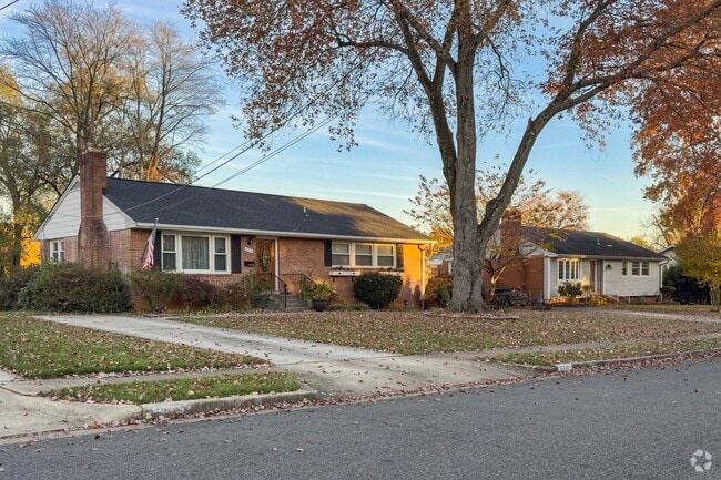 The streets of North Springfield are lined with charming homes.