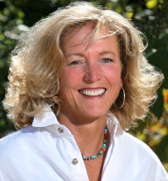 Suzy Dix
