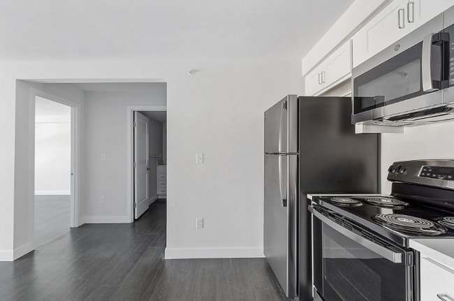 36 Farmington Rd, Rochester, NH 03867 - photo 2