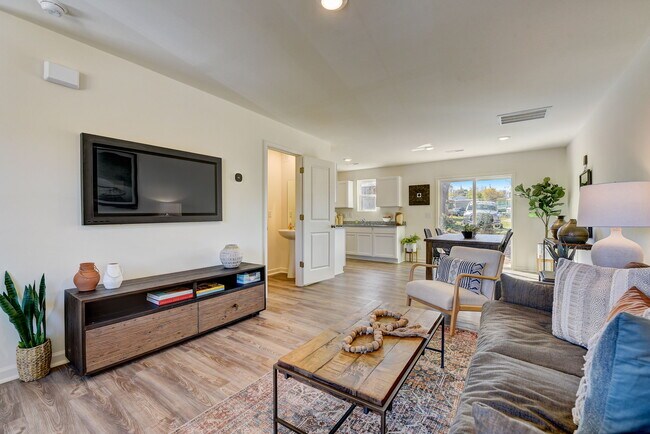 418 Hewett Landing Dr unit 36583605, Supply, NC 28462 - photo 4